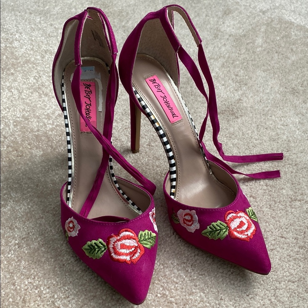 Betsey Johnson Magenta Floral Embroidered Pointed Toe Heels